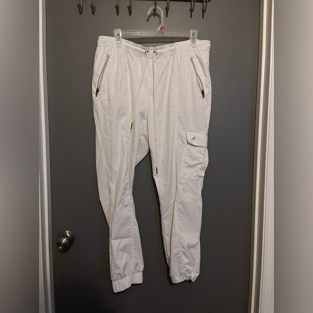 Women’s jogger scrub pants